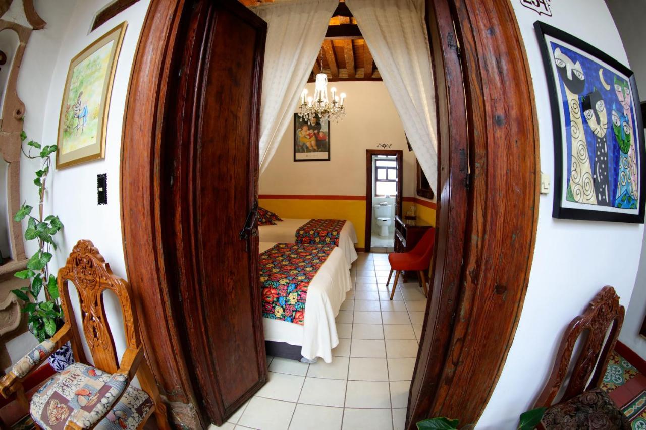 Hotel Casa Baez Patzcuaro Bagian luar foto