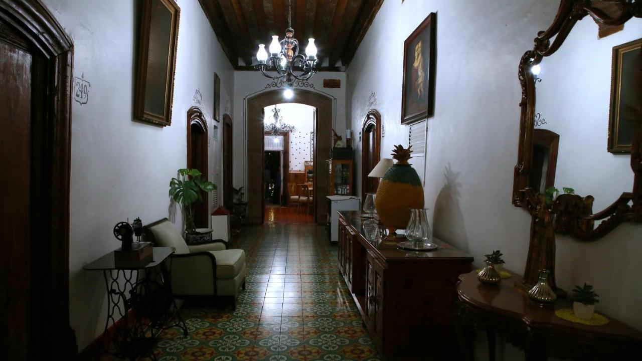 Hotel Casa Baez Patzcuaro Bagian luar foto