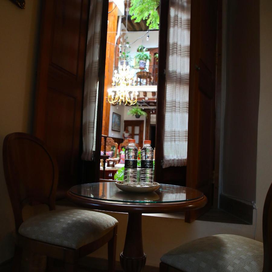 Hotel Casa Baez Patzcuaro Bagian luar foto