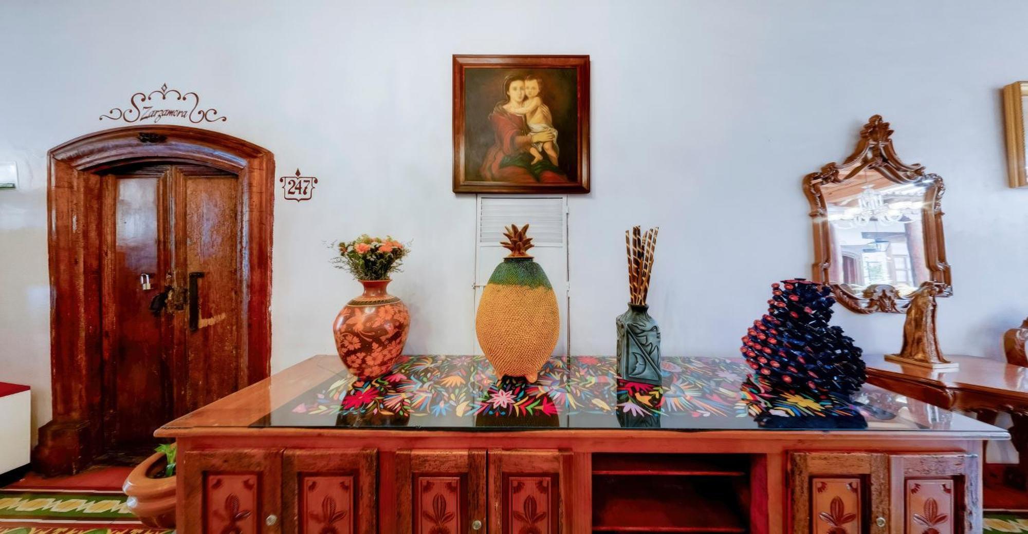 Hotel Casa Baez Patzcuaro Bagian luar foto