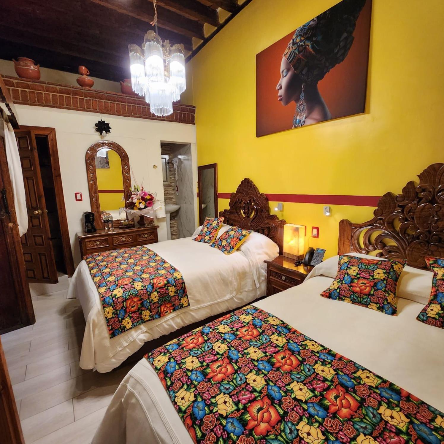 Hotel Casa Baez Patzcuaro Bagian luar foto