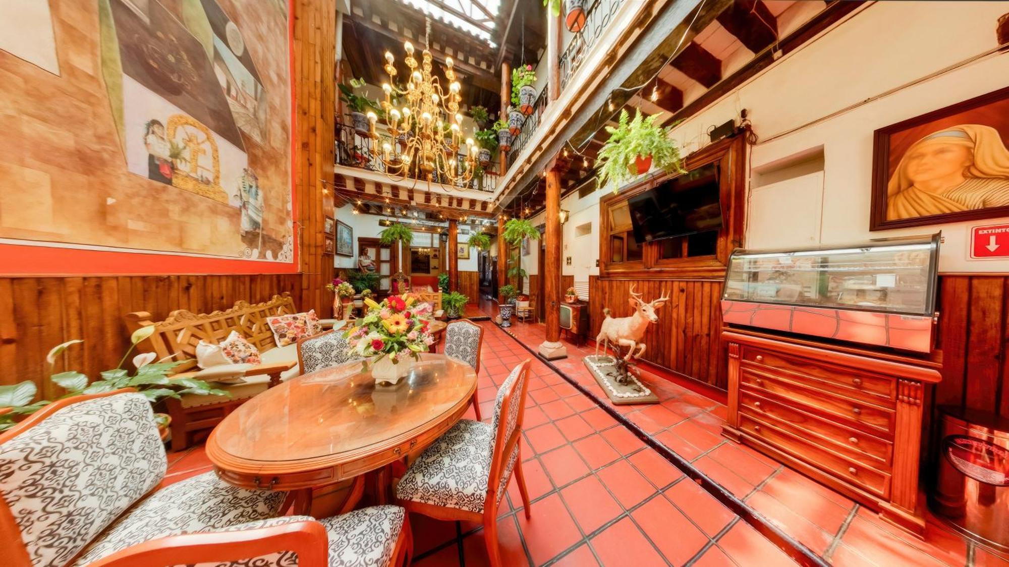 Hotel Casa Baez Patzcuaro Bagian luar foto