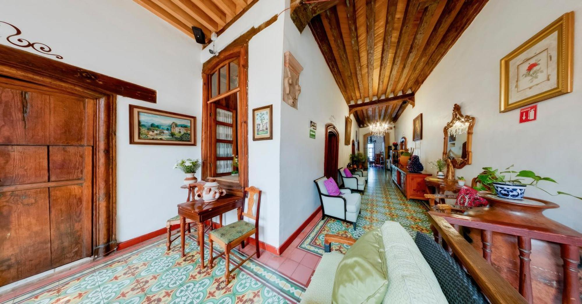 Hotel Casa Baez Patzcuaro Bagian luar foto